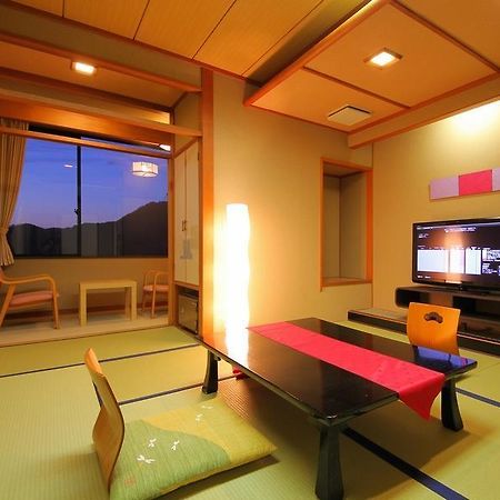 Ryokan Kinranso Hanayama Koriyama  Ngoại thất bức ảnh